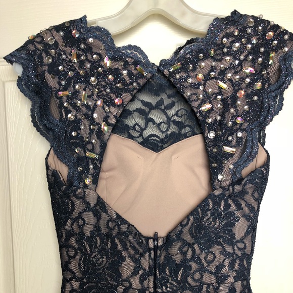 Mermaid gown - Picture 3 of 4